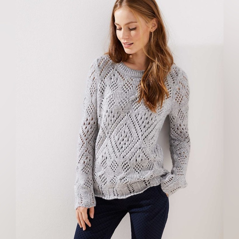 NWOT LOFT Scalloped Woven Sweater in Grey Size Small